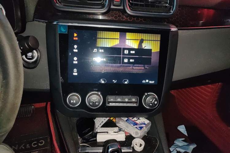 Used Lynk & Co 03 2019 1.5TD DCT Sport Edition China VI Standard Audio And AC Panel