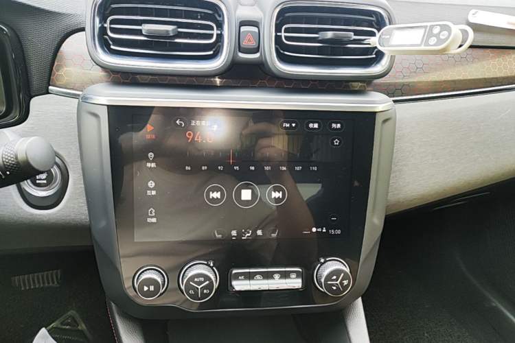 Used Lynk & Co 03 2019 1.5TD DCT Sport Edition China VI Standard Audio And AC Panel