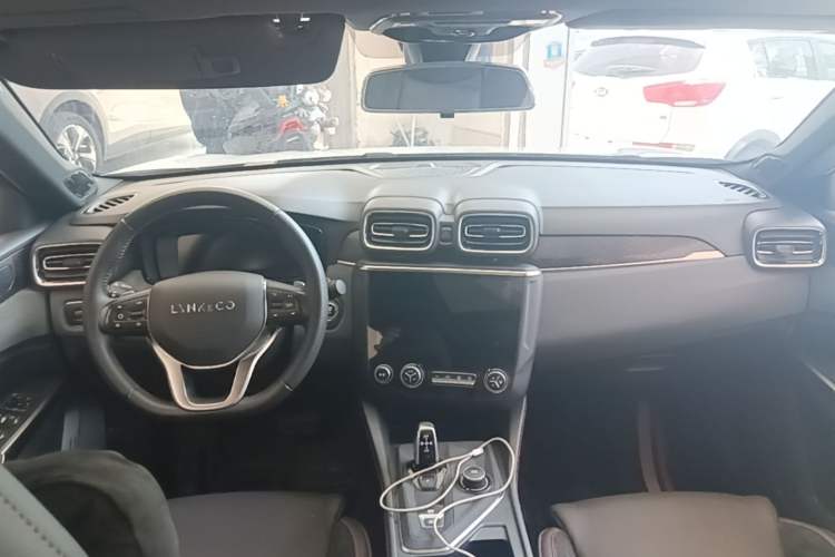Used Lynk & Co 03 2019 1.5TD DCT Sport Edition China VI Standard Center Console