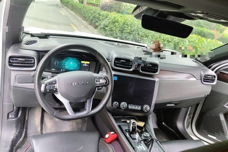 Used Lynk & Co 03 2019 2.0TD Automatic Jing Pro Edition Center Console