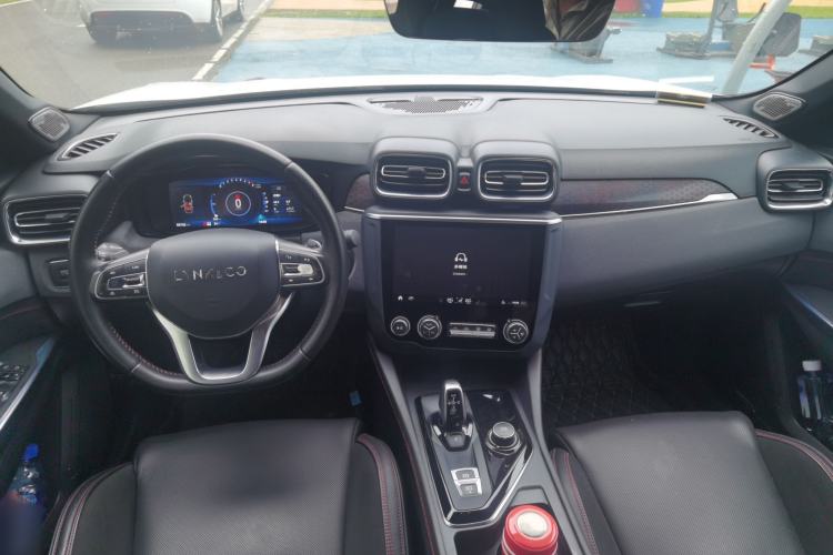 Used Lynk & Co 03 2019 2.0TD Automatic Jing Pro Edition Center Console