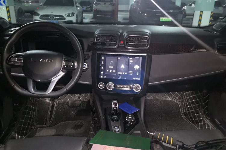 Used Lynk & Co 03 2019 1.5TD DCT JingPro Edition China VI Standard Center Console