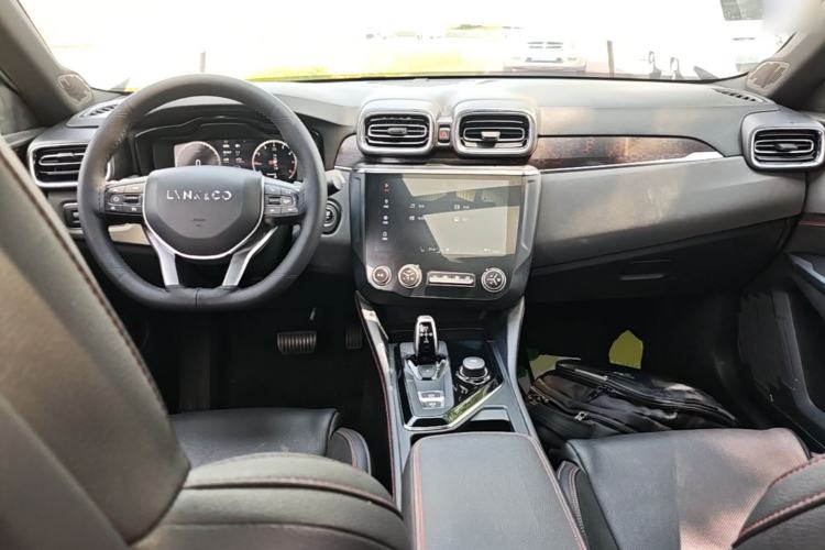 Used Lynk & Co 03 2019 1.5TD DCT Sport Edition China VI Standard Center Console