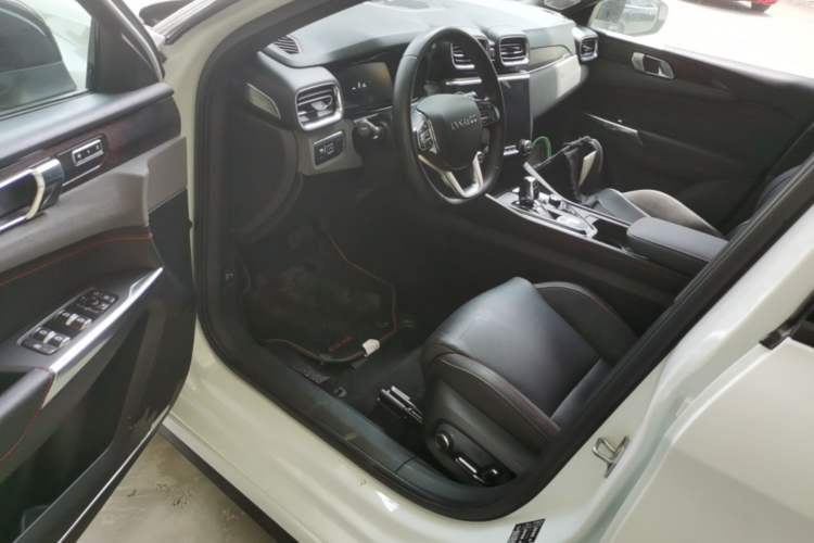 Used Lynk & Co 03 2019 2.0TD Automatic Jing Pro Edition Driver Seat
