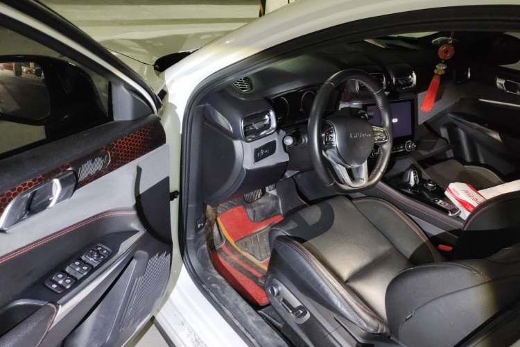 Used Lynk & Co 03 2019 1.5TD DCT JingPro Edition China VI Standard Driver Seat