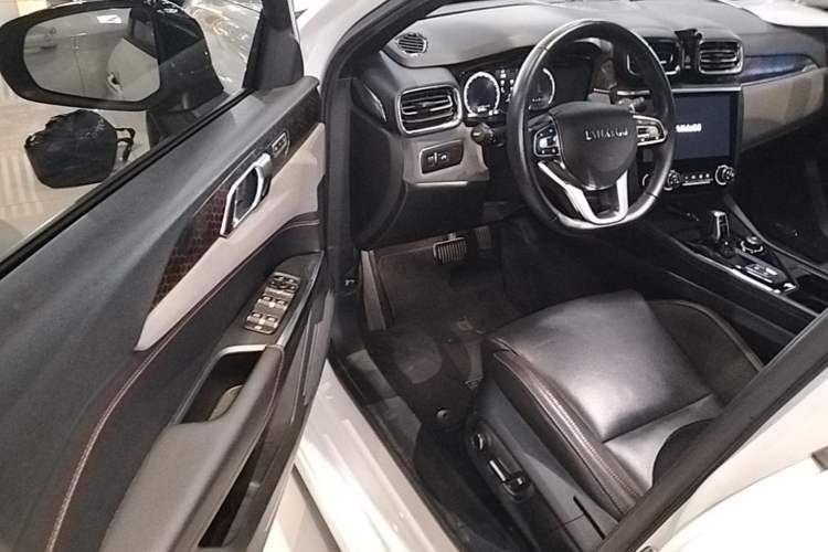 Used Lynk & Co 03 2019 2.0TD Automatic Jing Pro Edition Driver Seat