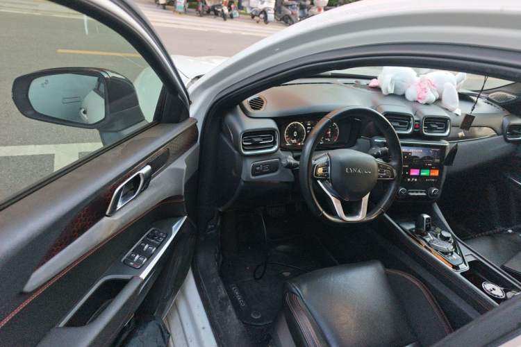 Used Lynk & Co 03 2019 1.5TD DCT JingPro Edition China VI Standard Driver Seat