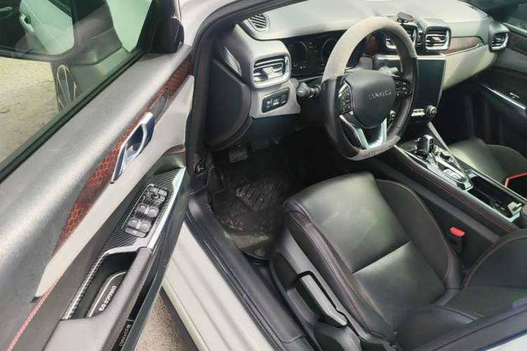 Used Lynk & Co 03 2019 1.5TD DCT Sport Edition China VI Standard Driver Seat