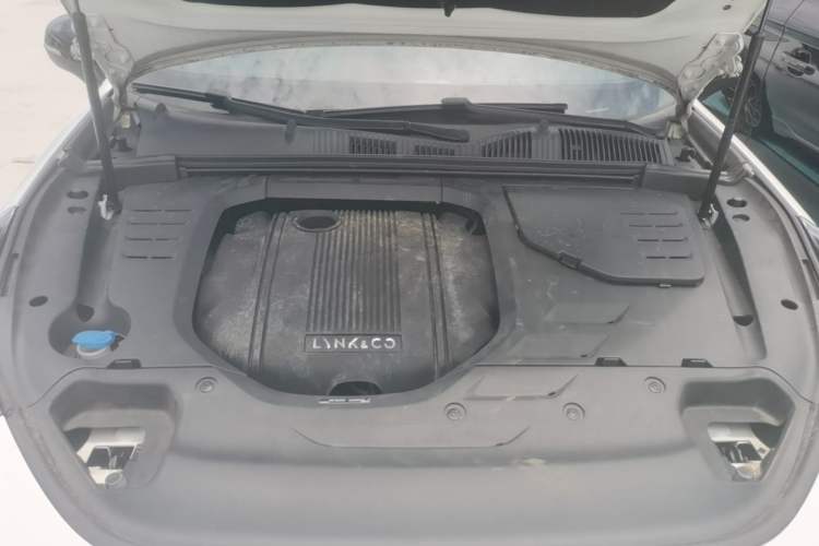Used Lynk & Co 03 2019 1.5TD DCT JingPro Edition China VI Standard Engine Bay