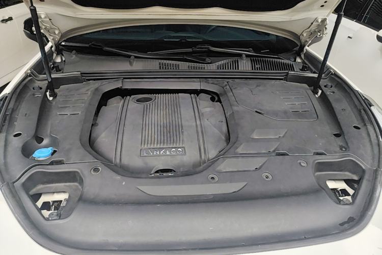 Used Lynk & Co 03 2019 1.5TD DCT JingPro Edition China VI Standard Engine Bay