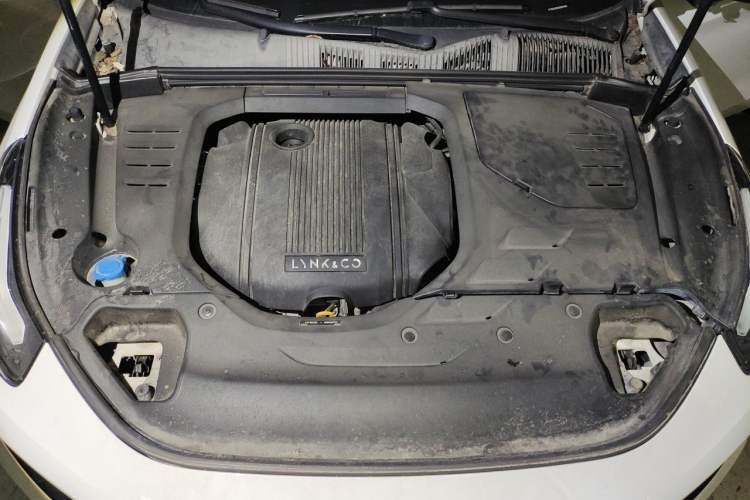 Used Lynk & Co 03 2019 1.5TD DCT JingPro Edition China VI Standard Engine Bay