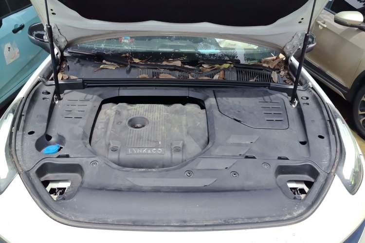 Used Lynk & Co 03 2019 2.0TD Automatic Trend Edition Engine Bay