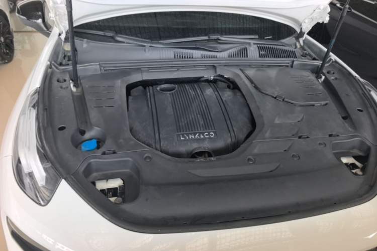 Used Lynk & Co 03 2019 1.5TD DCT JingPro Edition China VI Standard Engine Bay