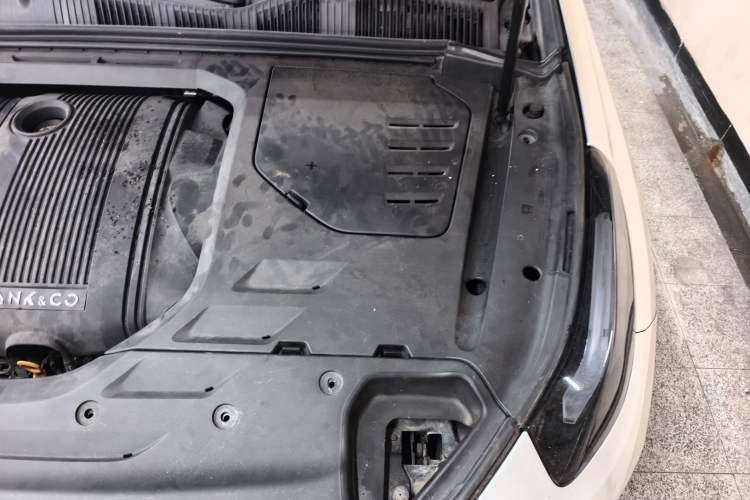 Used Lynk & Co 03 2019 1.5TD DCT JingPro Edition China VI Standard Engine Bay Left