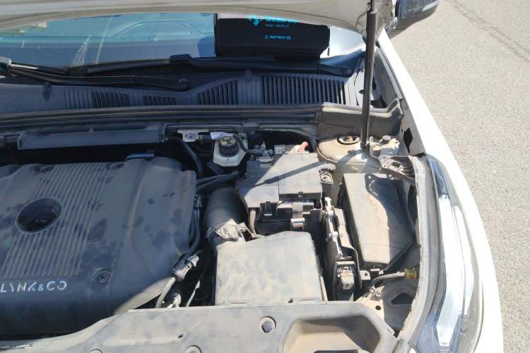 Used Lynk & Co 03 2019 2.0TD Automatic Jing Pro Edition Engine Bay Left