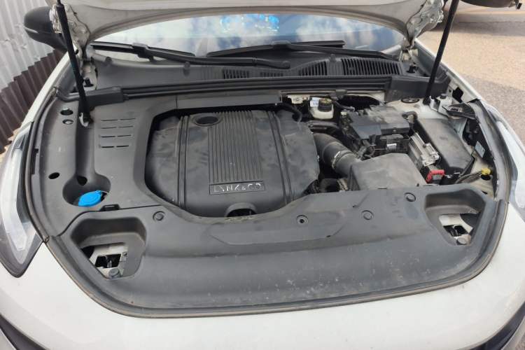 Used Lynk & Co 03 2019 1.5TD DCT JingPro Edition China VI Standard Engine Bay