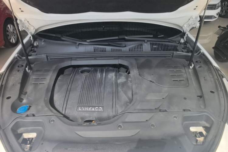 Used Lynk & Co 03 2019 1.5TD DCT JingPro Edition China VI Standard Engine Bay