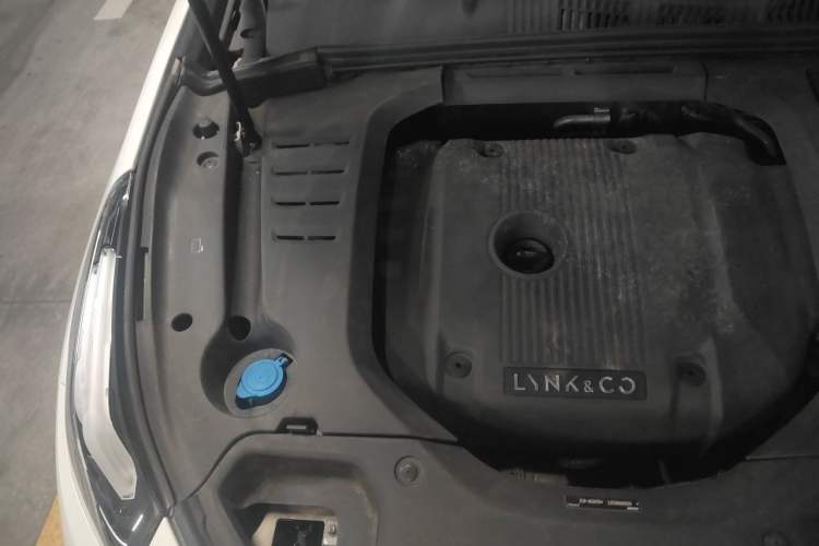 Used Lynk & Co 03 2019 2.0TD Automatic Jing Pro Edition Engine Bay Right