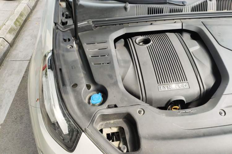 Used Lynk & Co 03 2019 1.5TD DCT JingPro Edition China VI Standard Engine Bay Right