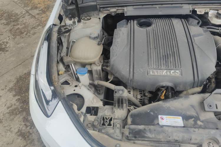Used Lynk & Co 03 2019 1.5TD DCT JingPro Edition China VI Standard Engine Bay Right