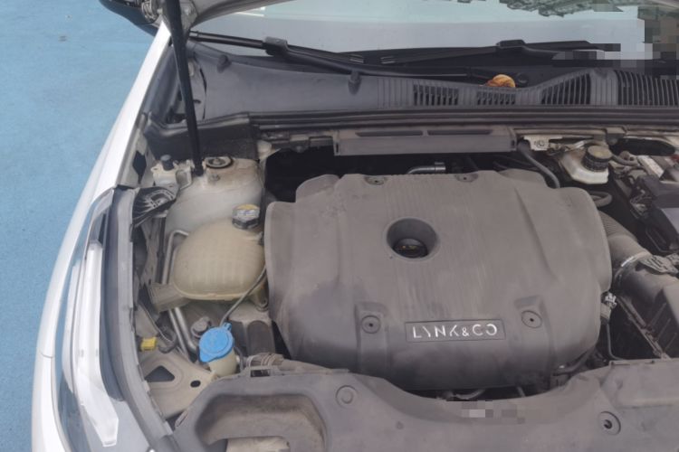 Used Lynk & Co 03 2019 2.0TD Automatic Jing Pro Edition Engine Bay Right