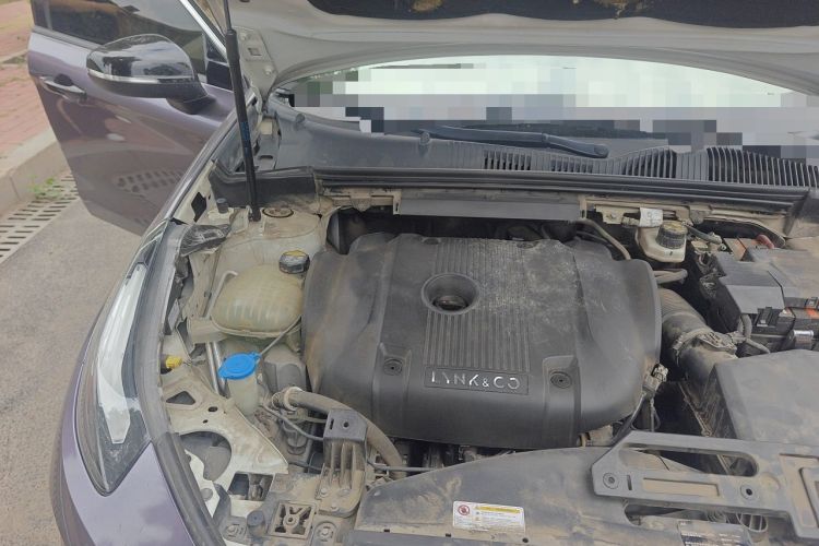 Used Lynk & Co 03 2019 2.0TD Automatic Trend Edition Engine Bay Right