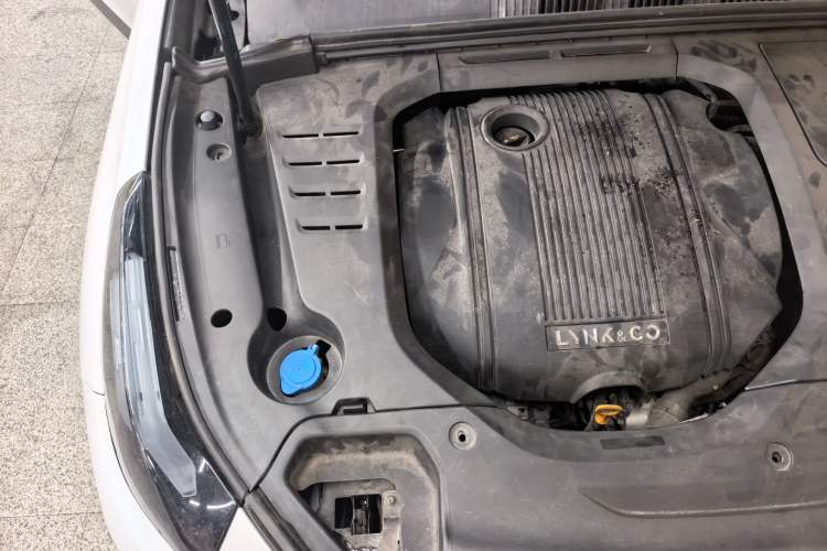 Used Lynk & Co 03 2019 1.5TD DCT JingPro Edition China VI Standard Engine Bay Right