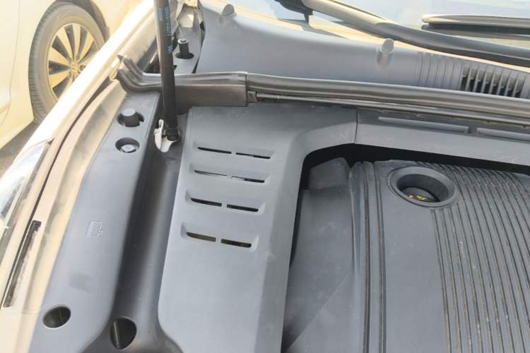 Used Lynk & Co 03 2019 1.5TD DCT Sport Edition China VI Standard Engine Bay Right