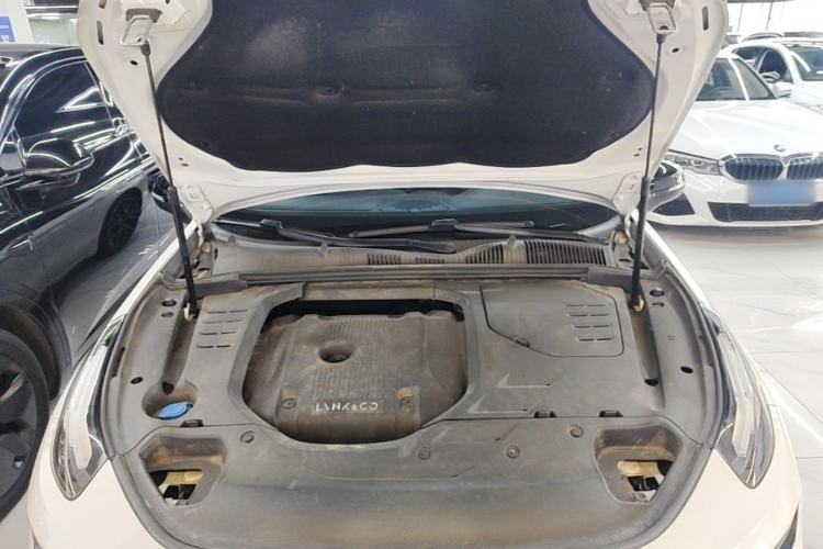Used Lynk & Co 03 2019 2.0TD Automatic Jing Pro Edition Engine Bay
