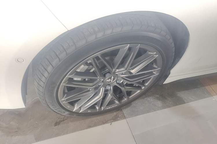 Used Lynk & Co 03 2019 1.5TD DCT JingPro Edition China VI Standard Exterior 2