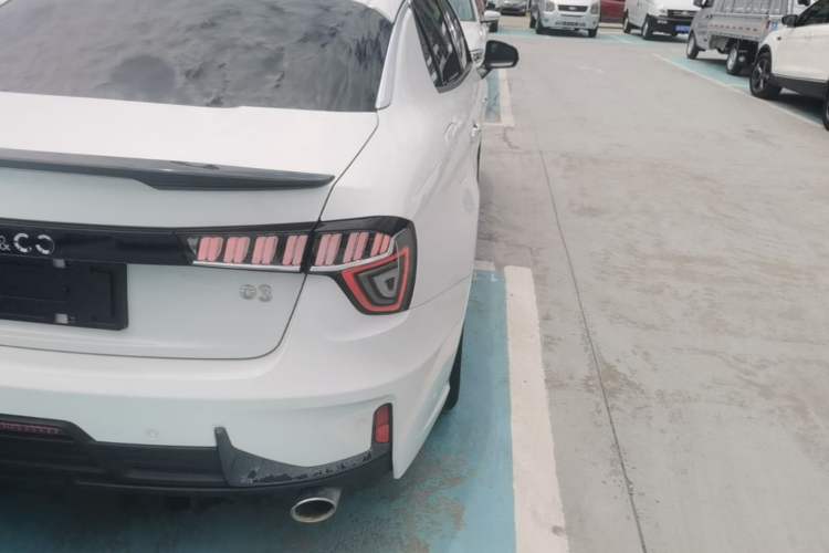 Used Lynk & Co 03 2019 1.5TD DCT JingPro Edition China VI Standard Exterior 3
