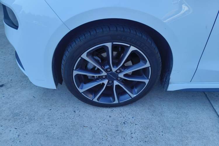 Used Lynk & Co 03 2019 1.5TD DCT Sport Edition China VI Standard Exterior 4