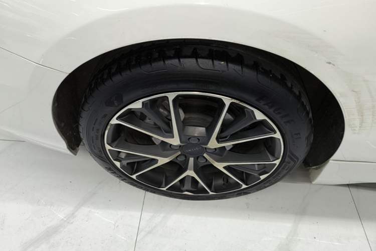 Used Lynk & Co 03 2019 2.0TD Automatic Jing Pro Edition Exterior 5