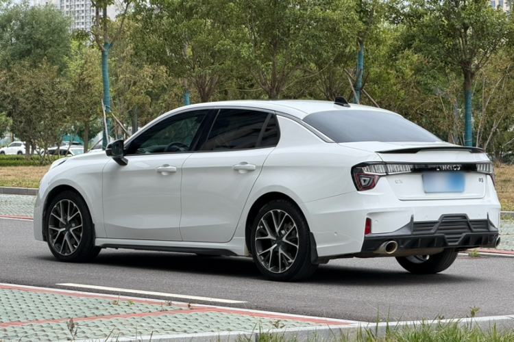 Used Lynk & Co 03 2019 1.5TD DCT JingPro Edition China VI Standard Exterior 5