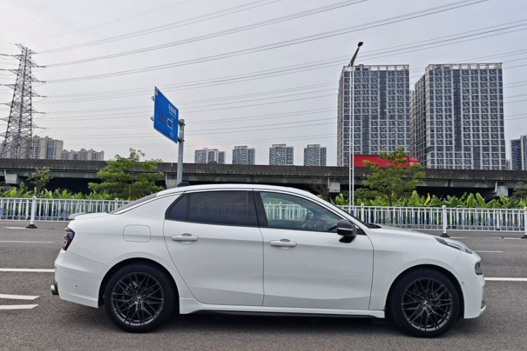Used Lynk & Co 03 2019 1.5TD DCT JingPro Edition China VI Standard Exterior 5