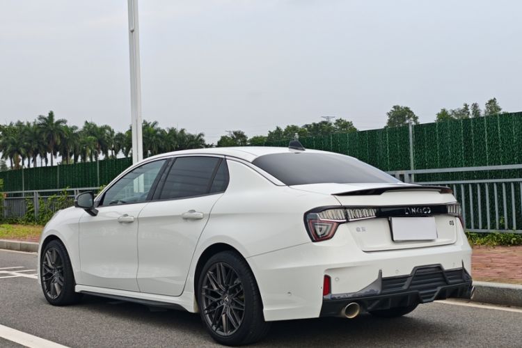 Used Lynk & Co 03 2019 1.5TD DCT JingPro Edition China VI Standard Exterior 9