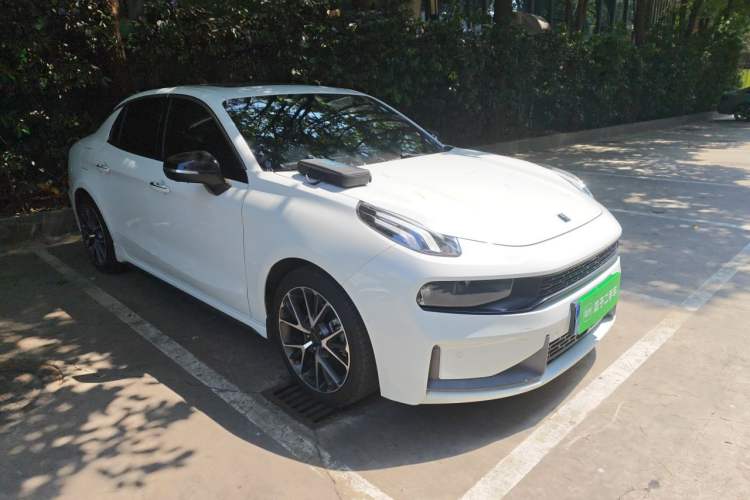 Used Lynk & Co 03 2019 2.0TD Automatic Jing Pro Edition Front Right 45 Deg