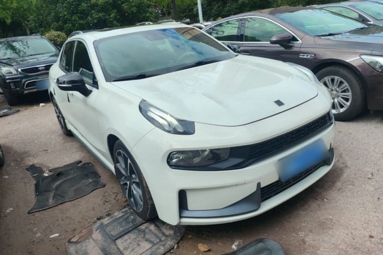 Used Lynk & Co 03 2019 1.5TD DCT Sport Edition China VI Standard Front Right 45 Deg