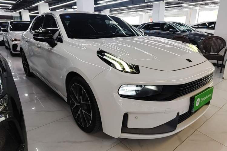 Used Lynk & Co 03 2019 2.0TD Automatic Jing Pro Edition Front Right 45 Deg