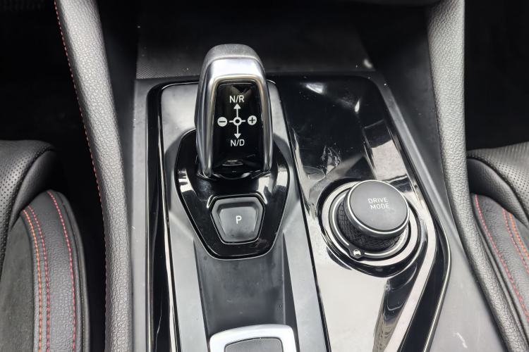 Used Lynk & Co 03 2019 1.5TD DCT JingPro Edition China VI Standard Gear Lever