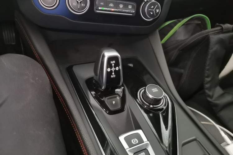 Used Lynk & Co 03 2019 2.0TD Automatic Jing Pro Edition Gear Lever