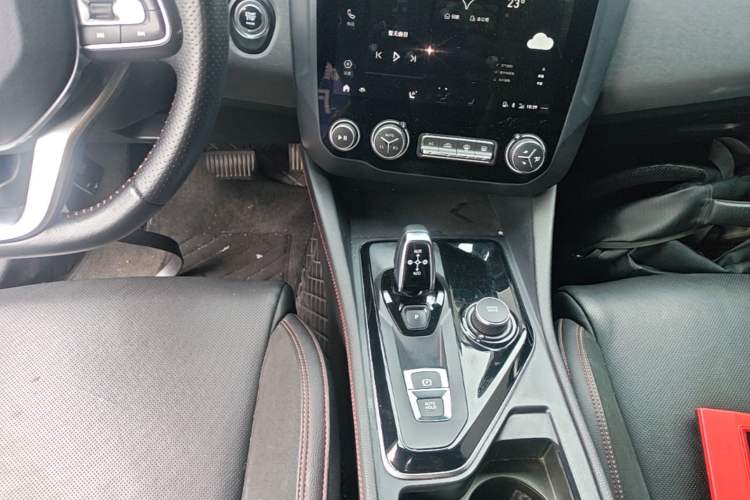 Used Lynk & Co 03 2019 2.0TD Automatic Jing Pro Edition Gear Lever