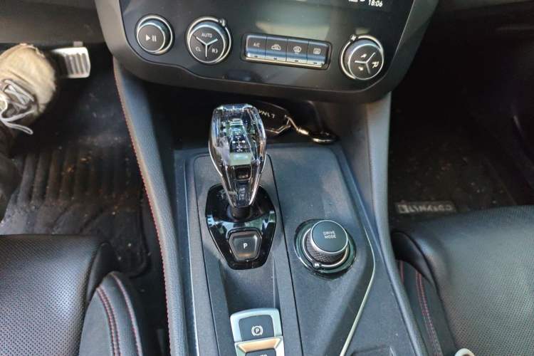 Used Lynk & Co 03 2019 1.5TD DCT Sport Edition China VI Standard Gear Lever