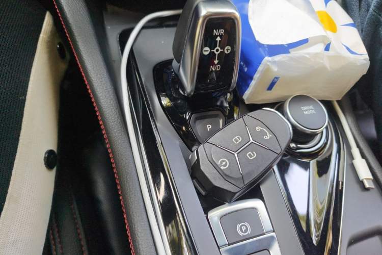 Used Lynk & Co 03 2019 2.0TD Automatic Jing Pro Edition Gear Lever