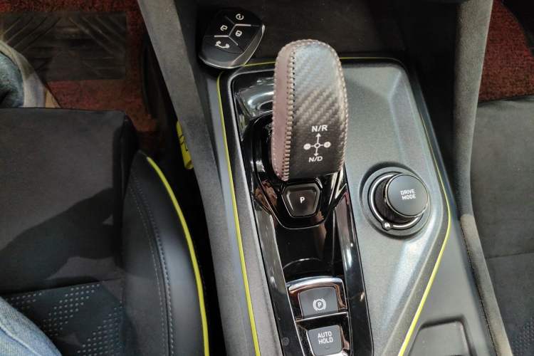 Used Lynk & Co 03 2019 03+ 2.0TD Automatic Wind-Chasing Edition Gear Lever