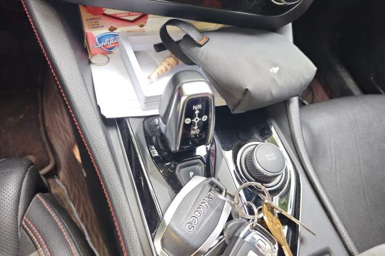 Used Lynk & Co 03 2019 1.5TD DCT Sport Edition China VI Standard Gear Lever