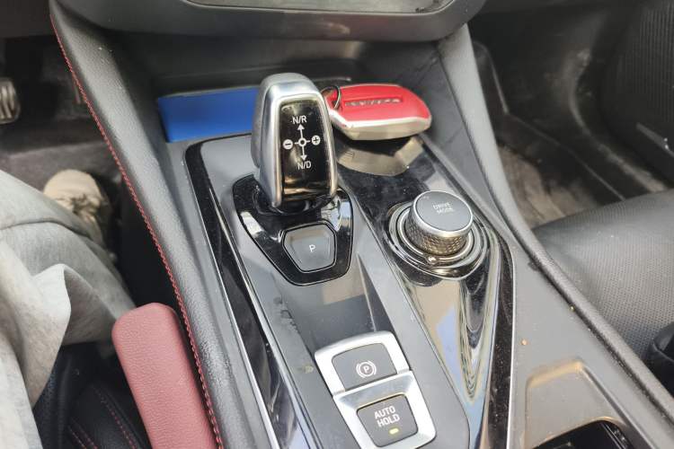 Used Lynk & Co 03 2019 1.5TD DCT Sport Edition China VI Standard Gear Lever