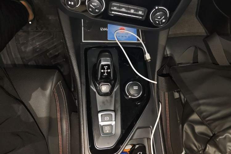 Used Lynk & Co 03 2019 2.0TD Automatic Jing Pro Edition Gear Lever