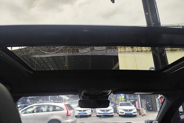 Used Lynk & Co 03 2019 1.5TD DCT JingPro Edition China VI Standard Headliner