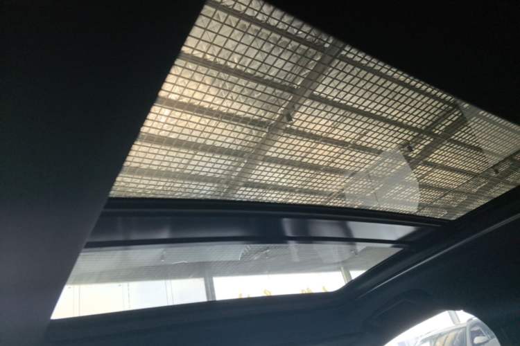 Used Lynk & Co 03 2019 1.5TD DCT JingPro Edition China VI Standard Headliner